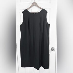 Kasper black shift dress